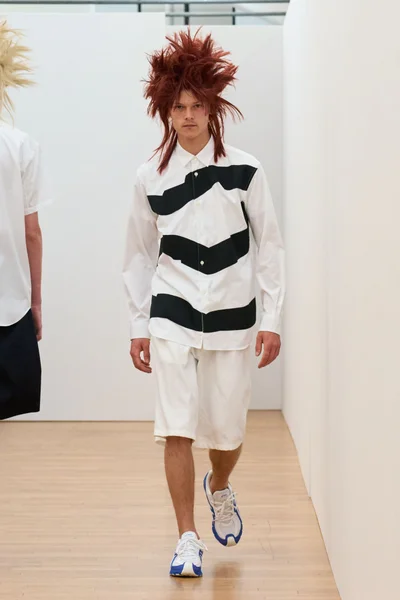 Look 35